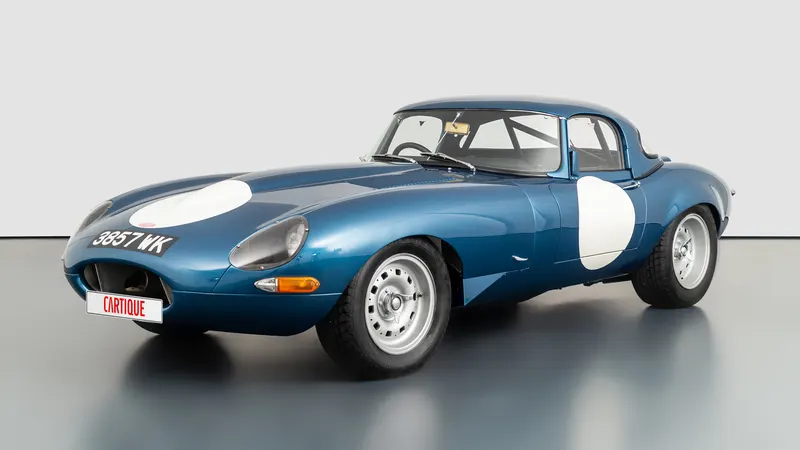 Jaguar E-Type Lightweight 10