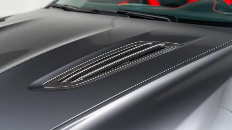 Aston Martin Vanquish Zagato Speedster 13