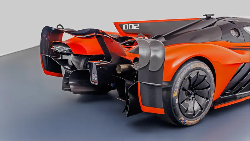 Aston Martin Valkyrie AMR Pro 10