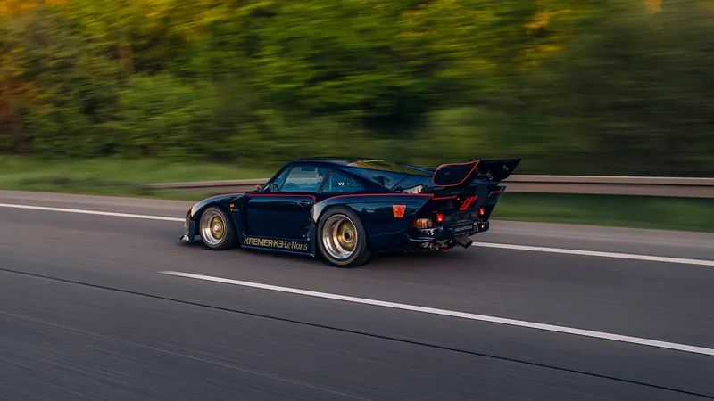 Porsche 935 Kremer K3 Le Mans 3
