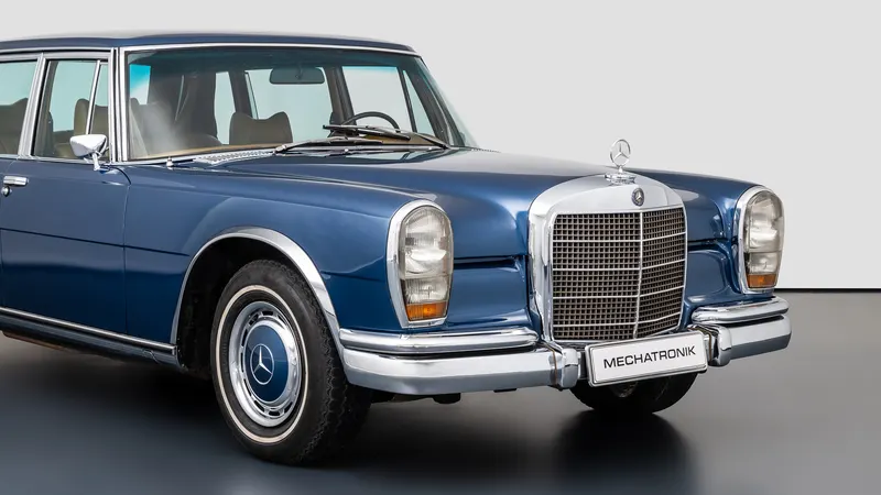 Mercedes-Benz W100 600 SWB 3