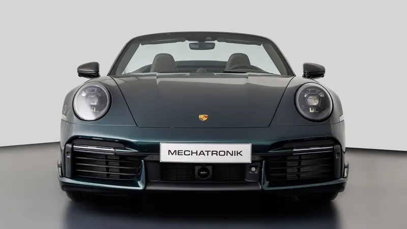 Porsche 911 (992.1) Turbo S Cabrio 6