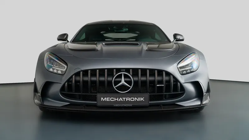 Mercedes-Benz AMG GT Black Series 6