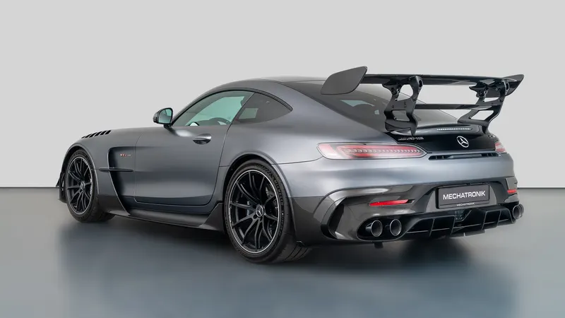 Mercedes-Benz AMG GT Black Series 3