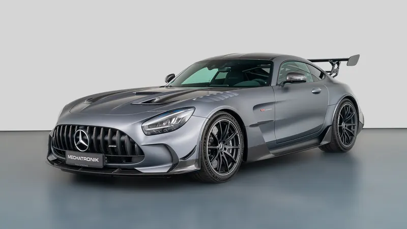 Mercedes-Benz AMG GT Black Series 4