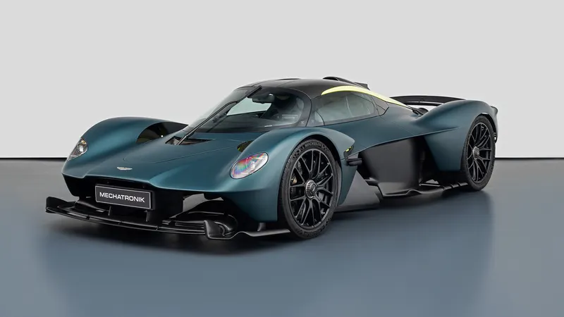 Aston Martin Valkyrie 4