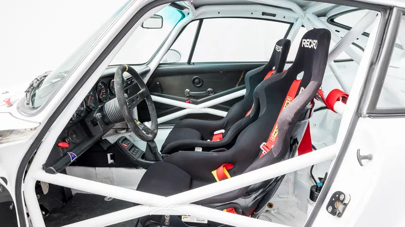 Porsche 911 (993) 3.8 RSR 12