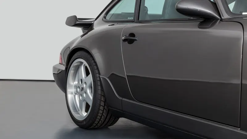 Porsche 911 (964) Carrera 4 RUF BTR 11