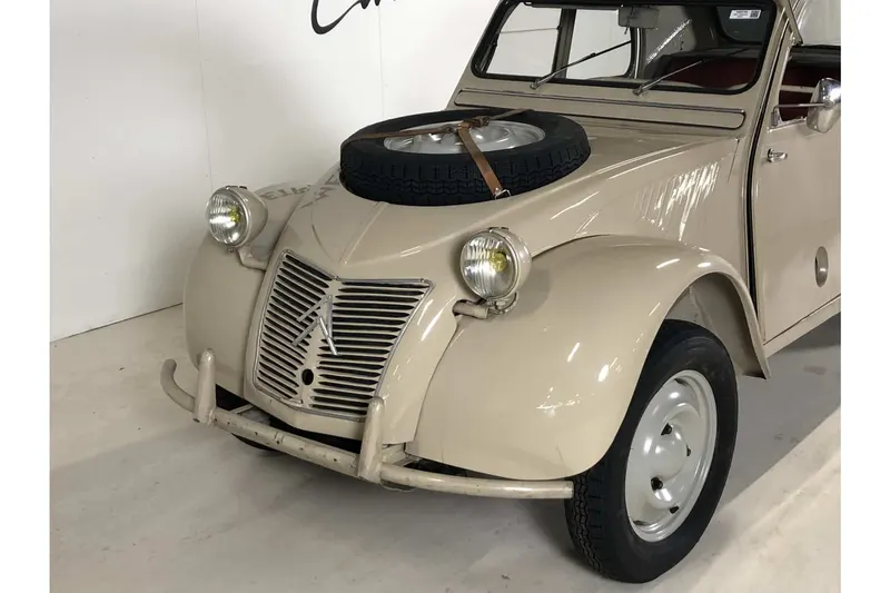 2CV 9