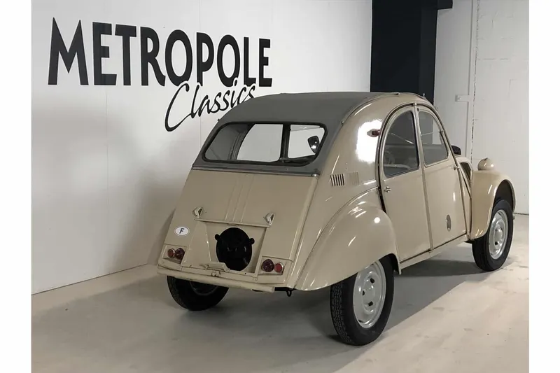 2CV 6