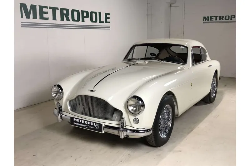 Aston Martin DB2/4 MK III 2
