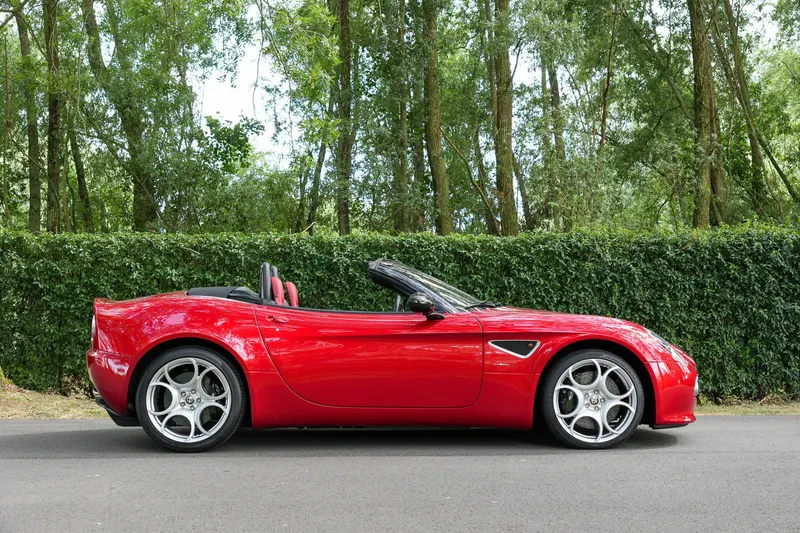 Alfa Romeo 8C Competizione Spider 4.7 V8 11
