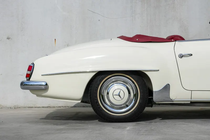 Mercedes-Benz 190SL 12