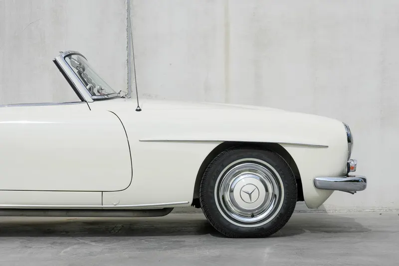 Mercedes-Benz 190SL 13