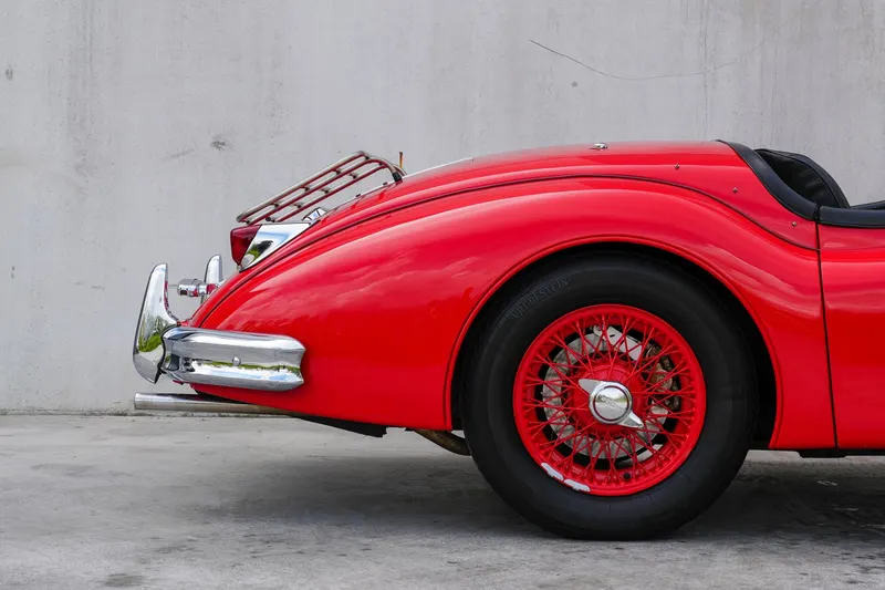 Jaguar XK140 SE OTS 11