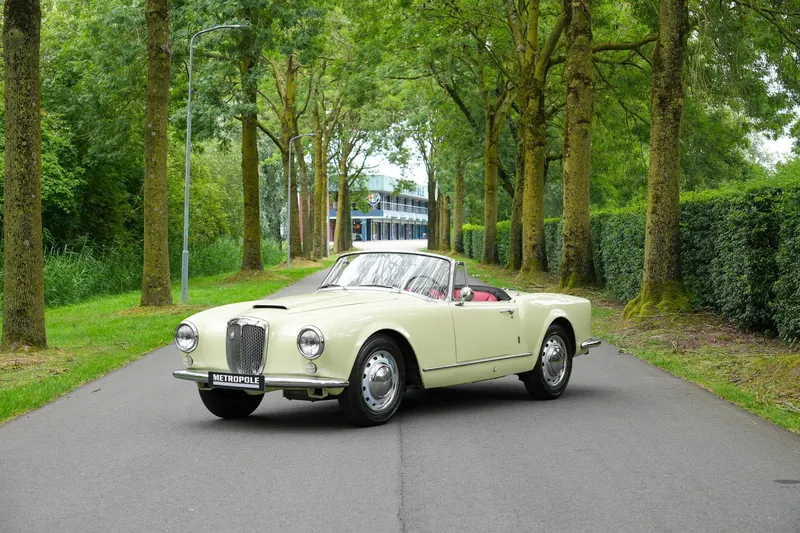 Lancia Aurelia B24 Convertible 2