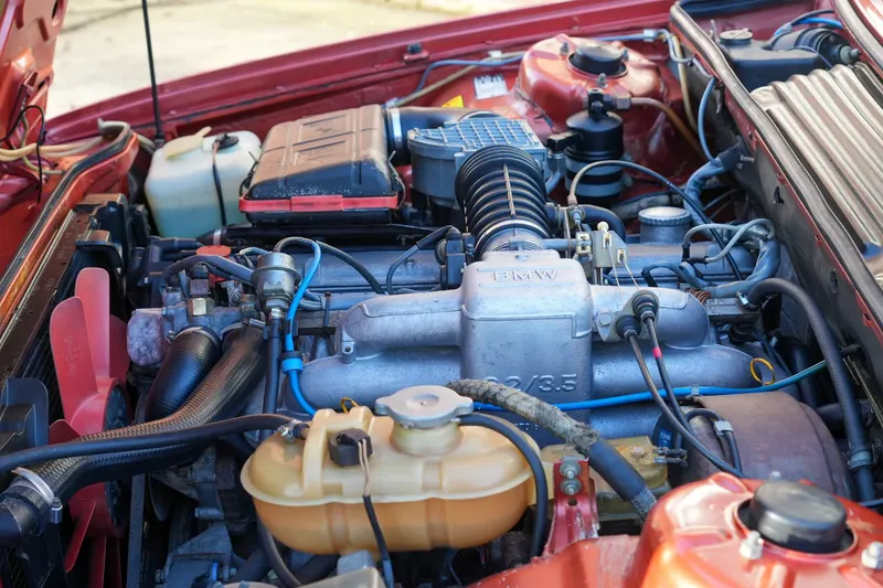 BMW 635 CSI 6