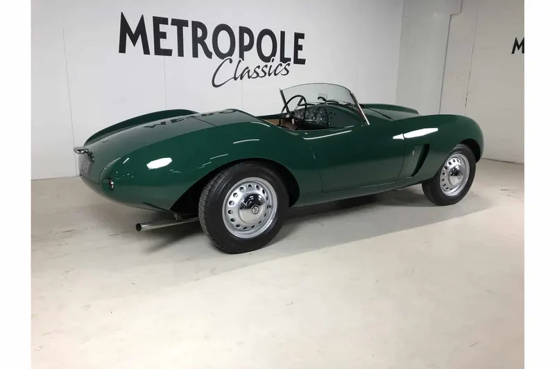 Bristol Roadster 6