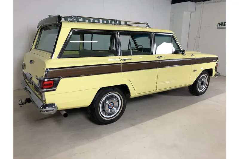 Wagoneer Station 2