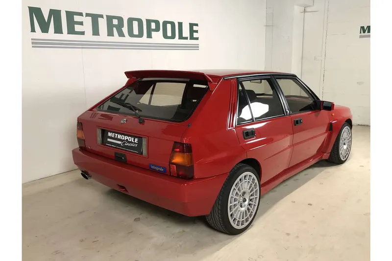 Lancia Delta HF Integrale 8