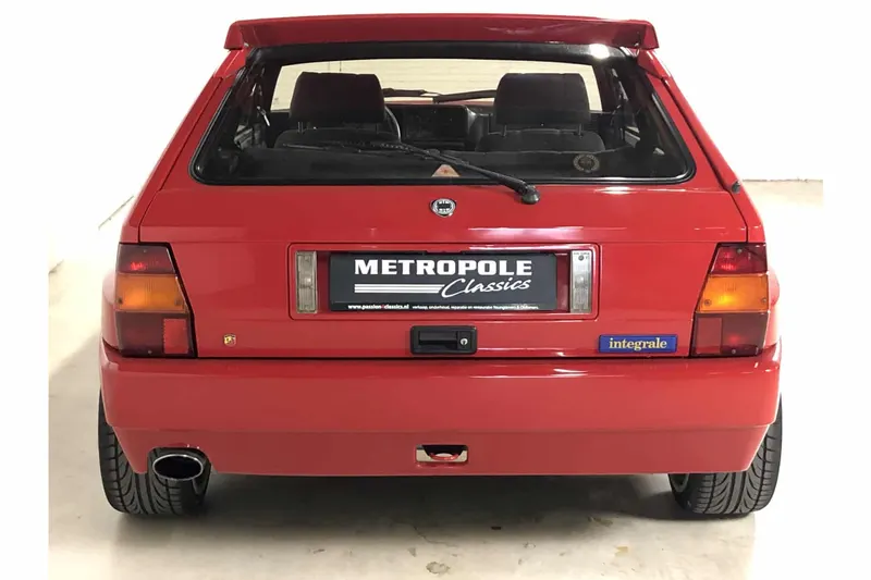 Lancia Delta HF Integrale 9