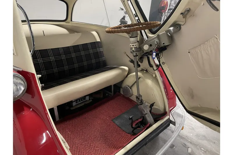 BMW Isetta 250 7