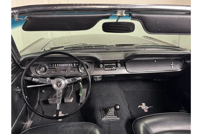 Ford Mustang 260 Convertible 3