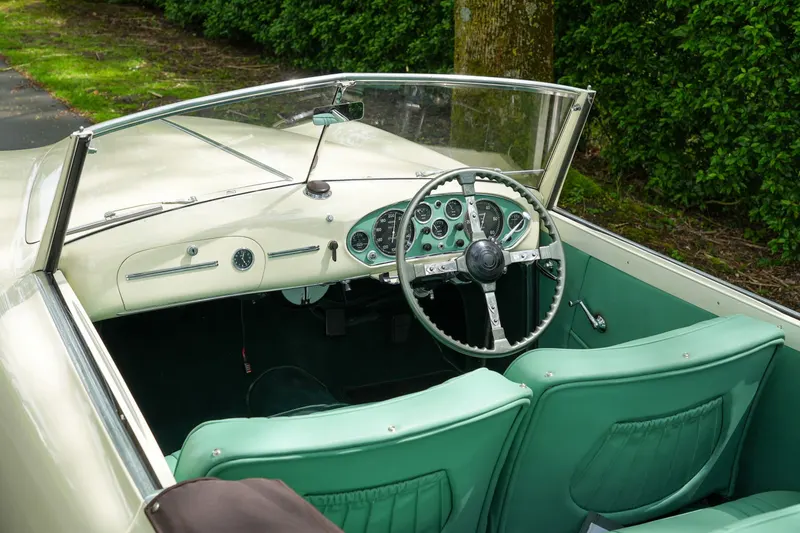 Lago T26 Record Cabriolet 13
