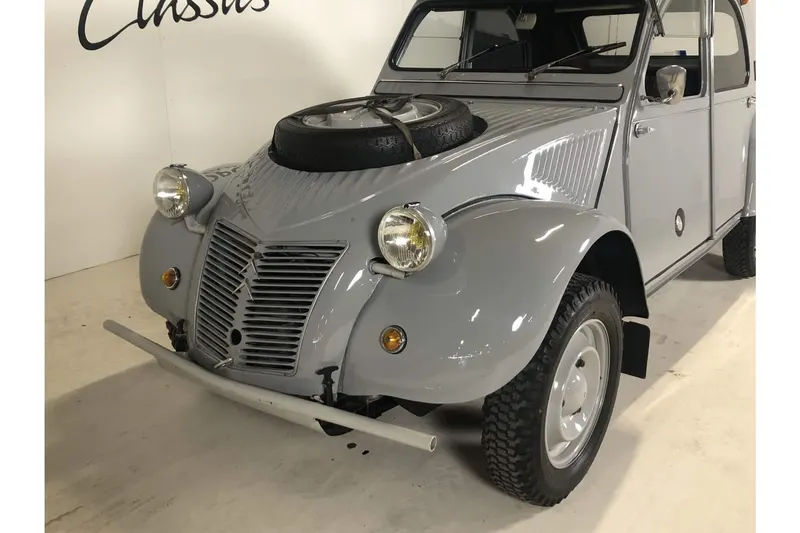 Citroën 2CV Sahara 4x4 6