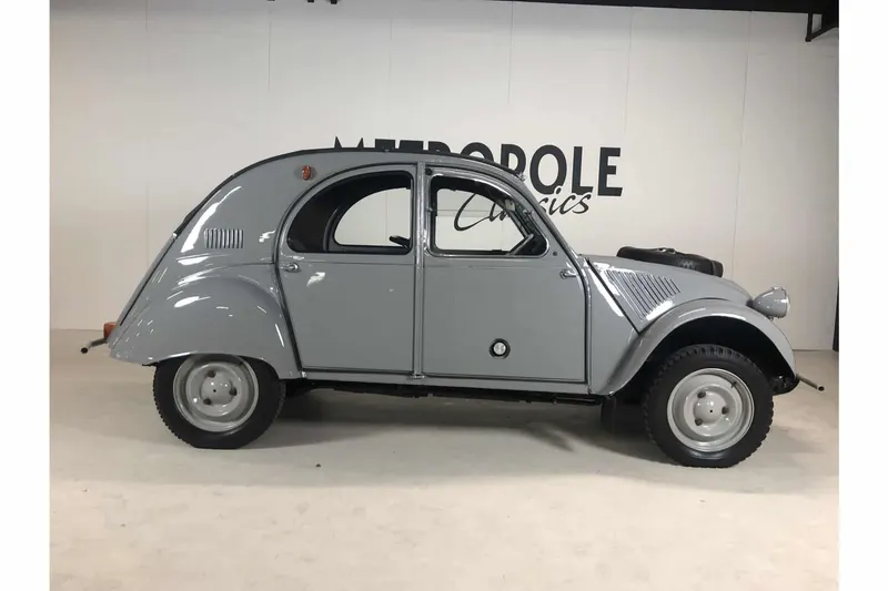 Citroën 2CV Sahara 4x4 3