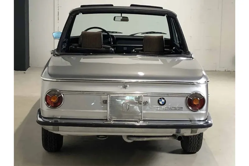 BMW 2002 Baur Cabriolet 9