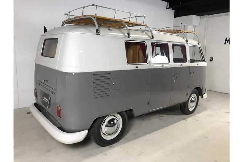 Volkswagen T1 Camper 8