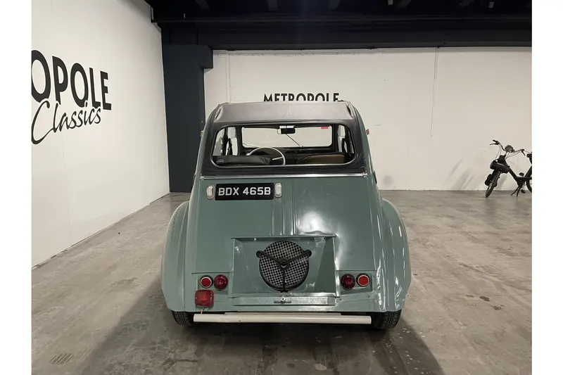 Citroën 2CV Sahara 4x4 7