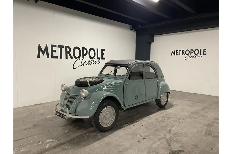 Citroën 2CV Sahara 4x4 2