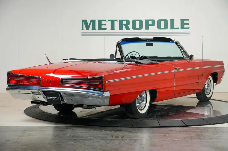 Dodge POLARA 8