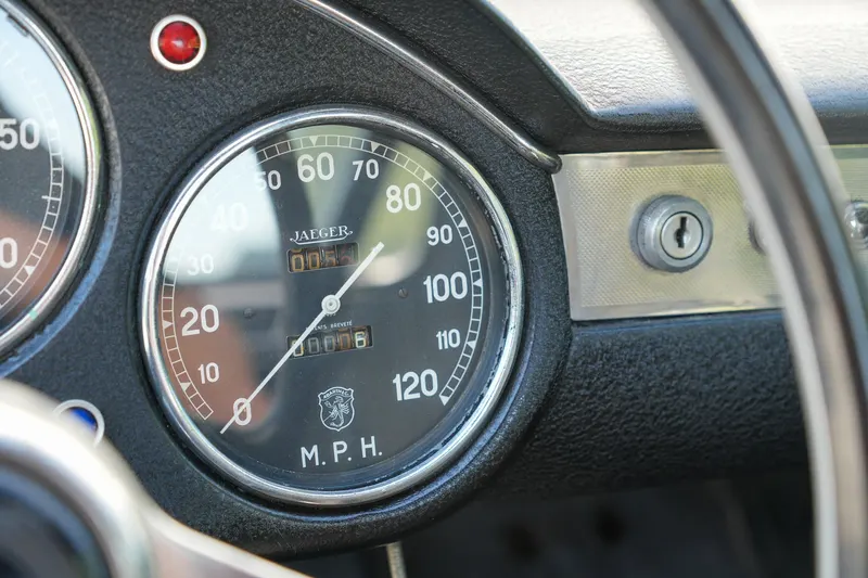 Abarth 850 Allemano Coupé 6