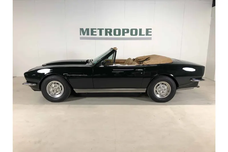 Aston Martin V8 Volante 3