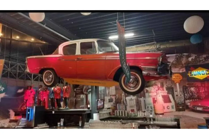 Studebaker 8