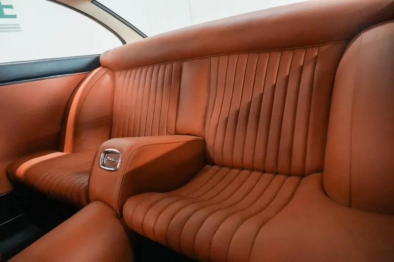 Ferrari 330 GT 6