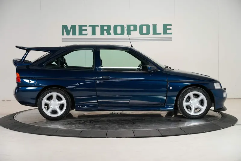 Ford Escort RS Cosworth 12