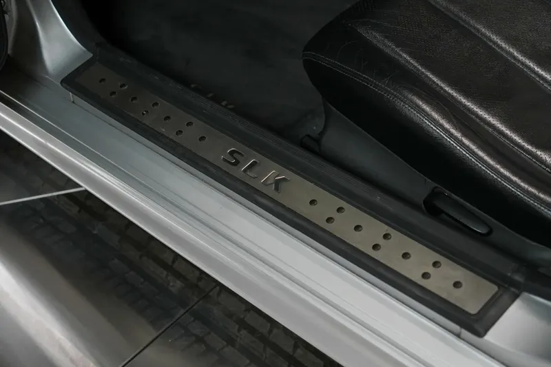 Mercedes-Benz SLK 230 KOMPRESSOR 8