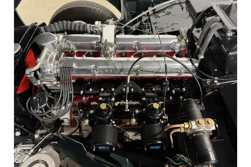 Aston Martin DB2/4 MK III 9
