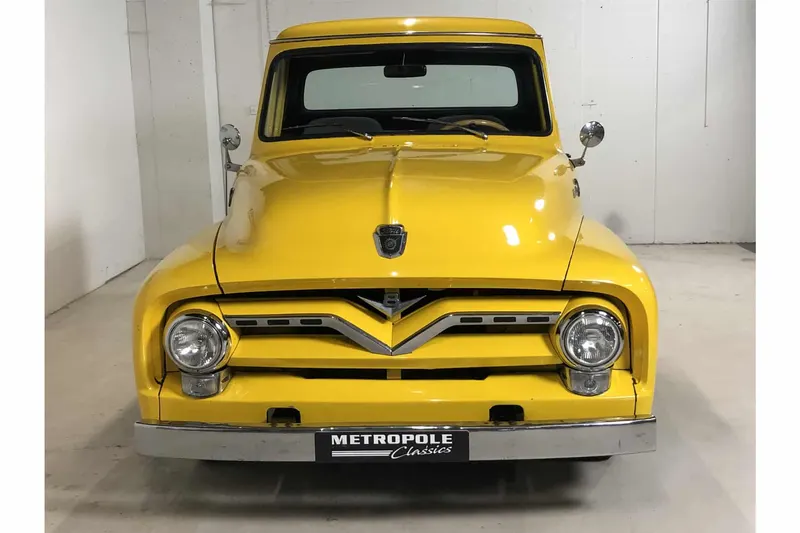 Ford F100 V8 13