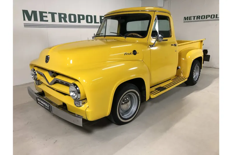 Ford F100 V8 2