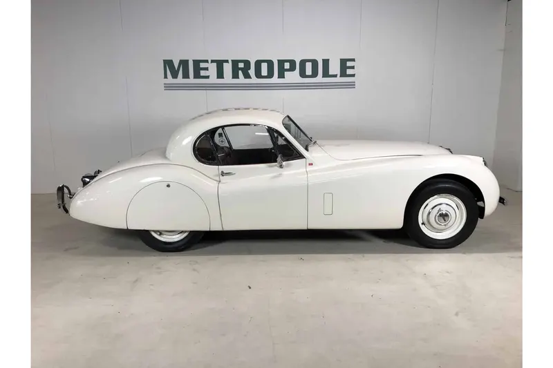 Jaguar XK120 Fixed Head Coupe 3