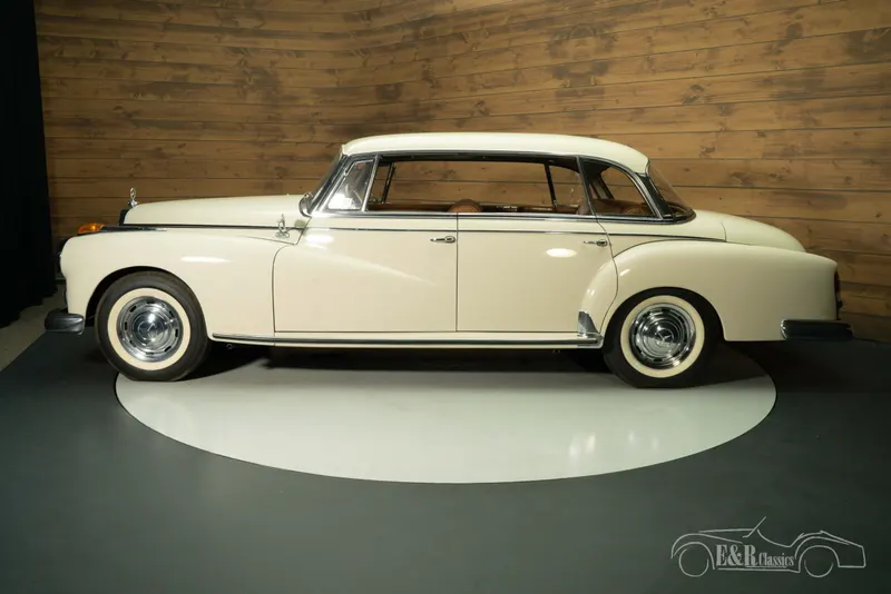Mercedes-Benz 300 Adenauer 10