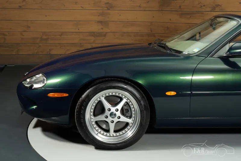 Jaguar XK8 Cabriolet 10