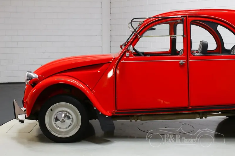 Citroën 2CV 8