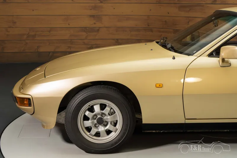 Porsche 924 9