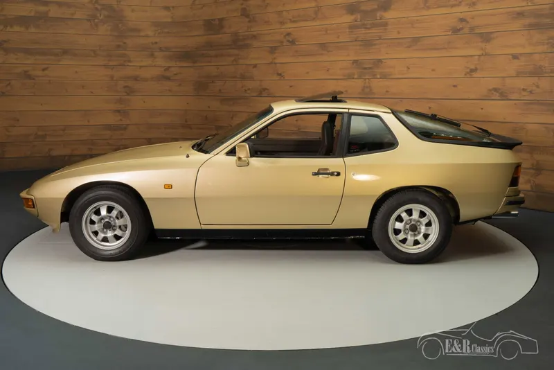 Porsche 924 10